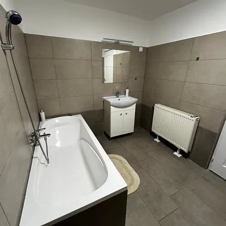 City Apartman Nyiregyhaza Exterior photo