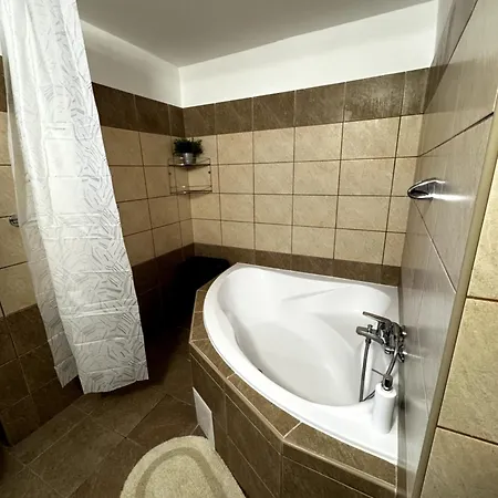 City Apartman Nyiregyhaza Exterior photo